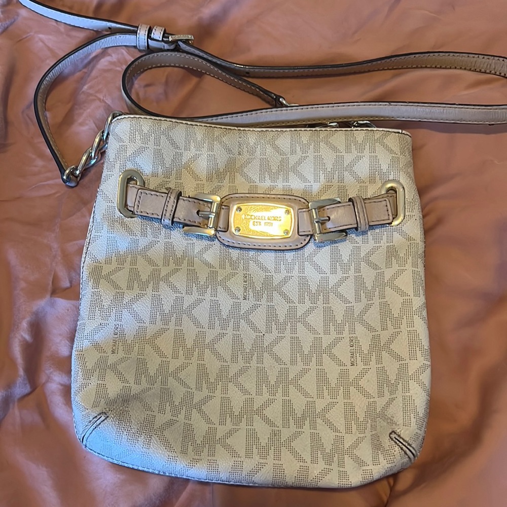 Michael Kors crossbody with card holder